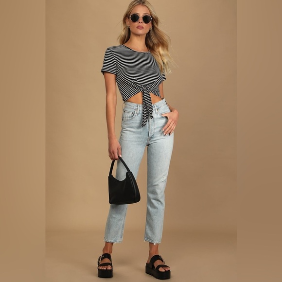 🆕 Lulu’s Take the Lead Black Striped Tie-Front Crop Top SZ XL - Picture 2 of 8